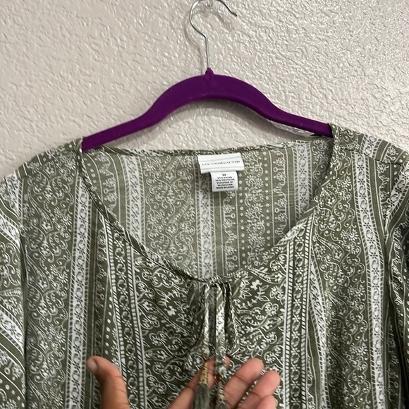 Liz Claiborne peasant Blouse Flair Short Sleeve Size Medium Ruffle Top - Picture 4 of 10